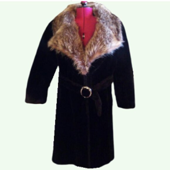 Montgomery Wards Women's Faux Fur Long Coat          Size - No Tag-See Pictures - Picture 2 of 9